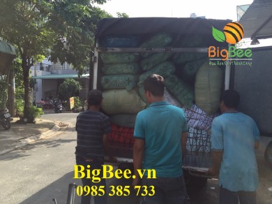 GIẺ LAU MINH HƯƠNG đi giao giẻ lau máy cho Công Ty Ô Tô Tây Bắc Sài Gòn, xã Xuân Thới Đông, Hóc Môn, HCM