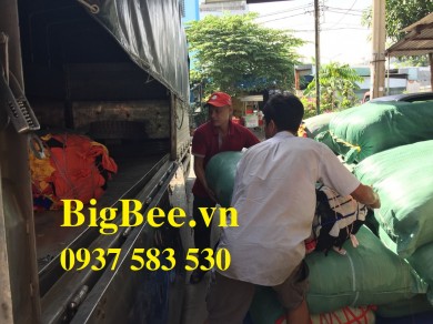 GIẺ LAU MINH HƯƠNG đi giao giẻ lau máy móc công nghiệp cho khách ở KCN Hải Sơn, Huyện Đức Hòa, Long An